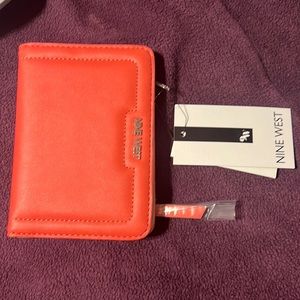 Nine West wallet